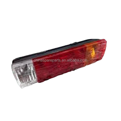 시노트룩 웨이차이 예비 부품 FAW J6 덤프 트럭 차시 Tail Light Rear Lamp 3716015-362